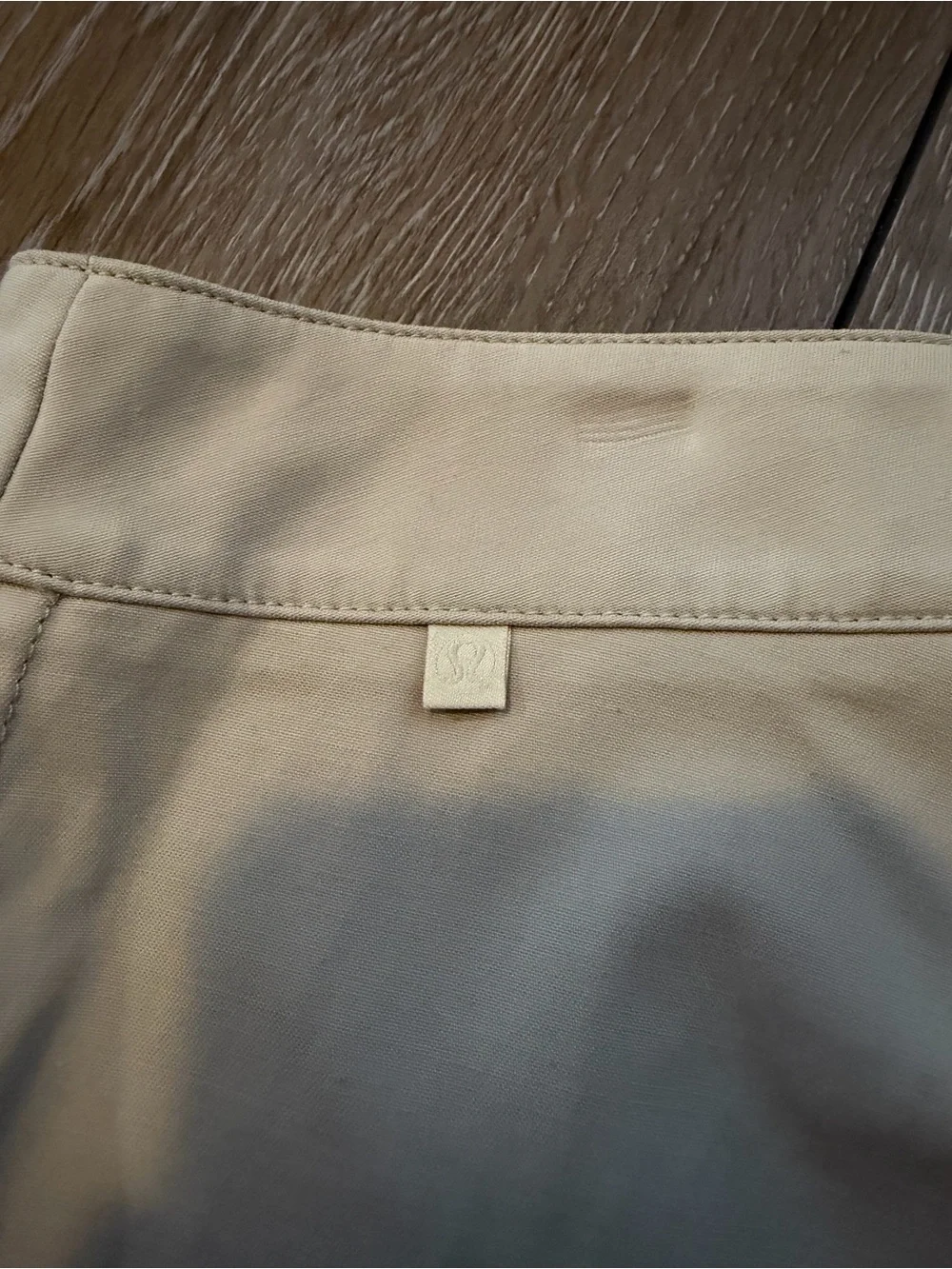 Lululemon Athletica This Instant shorts NWOT